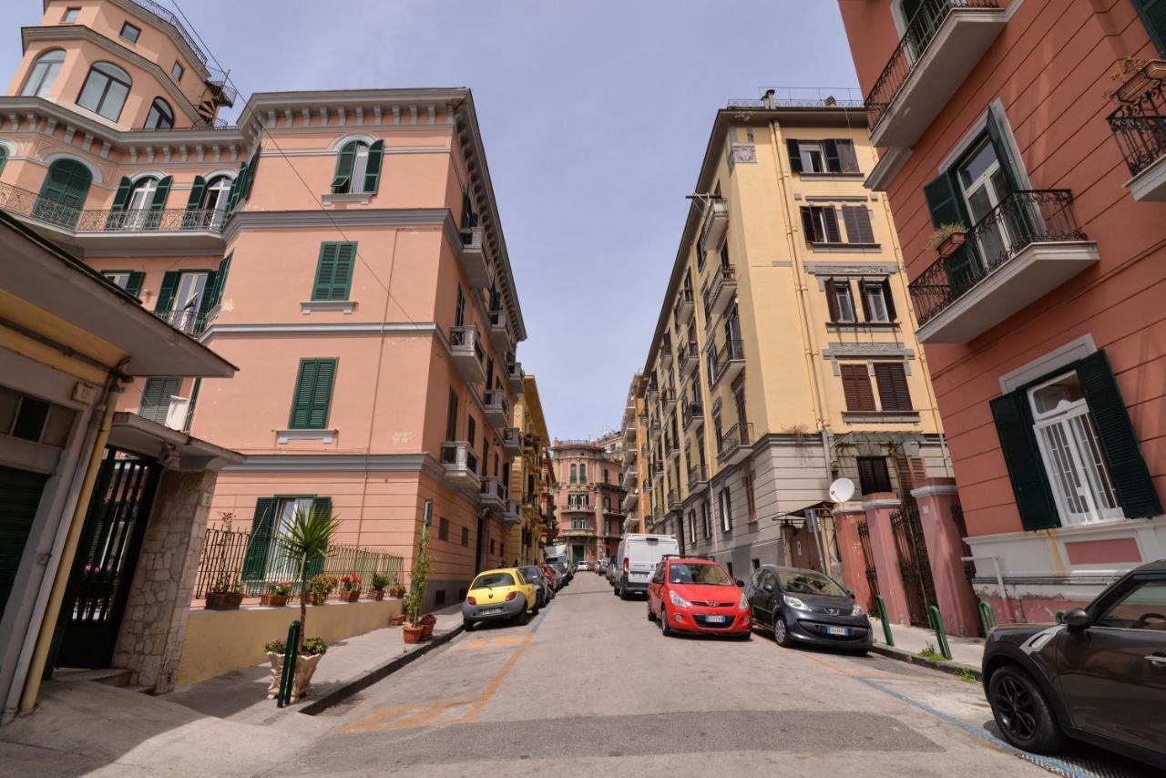 Bed In * Naples
